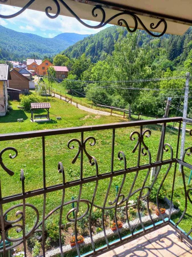 Cottage "Kliverent" Jaremcze Zewnętrze zdjęcie